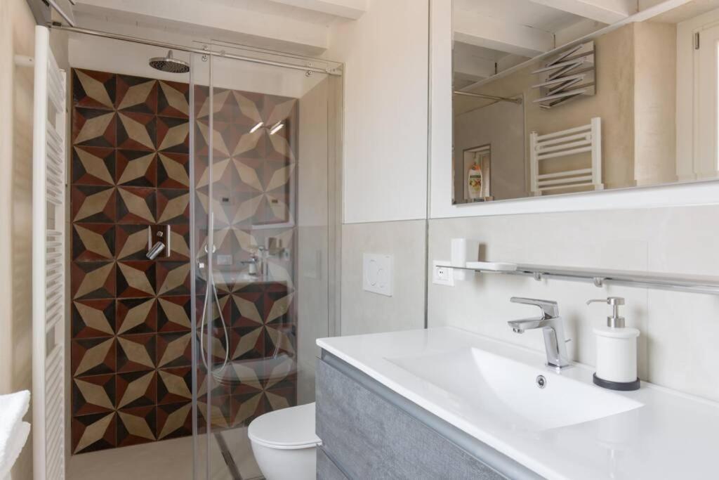 شقة فيرونا  في Luxury Design Apt With Amazing View المظهر الخارجي الصورة